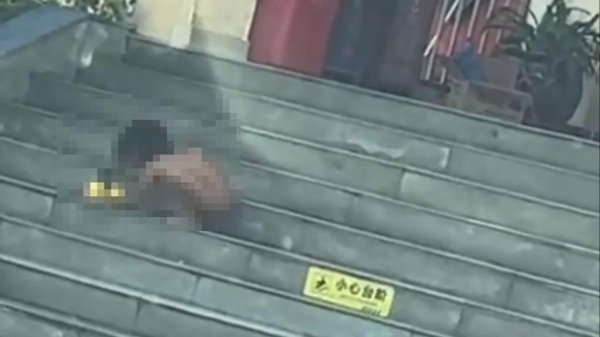 速速查 把孩子养成“野人”，慎言只是教育方式不同